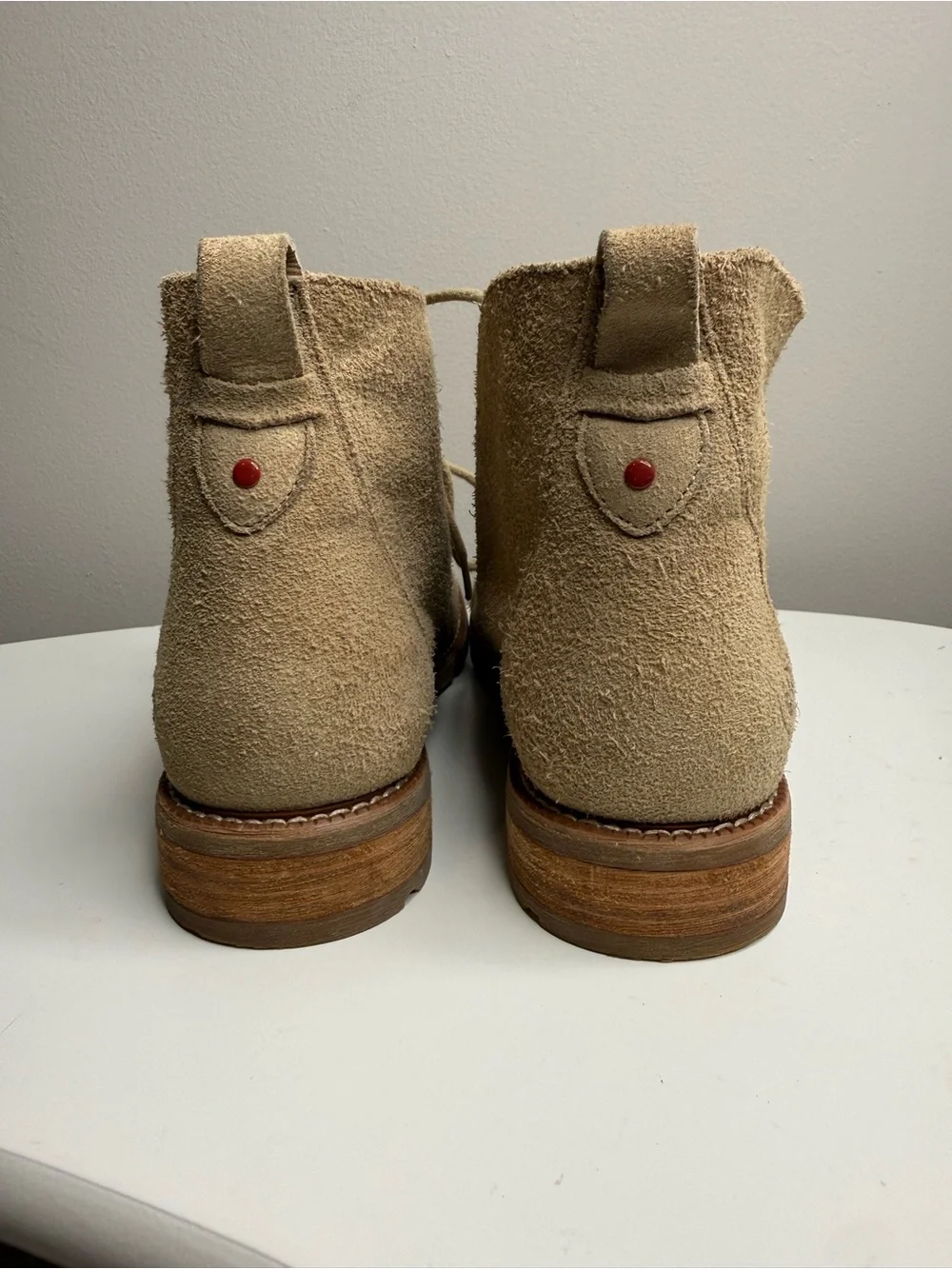 Ariat Beige Suede Chukka Boots size 10